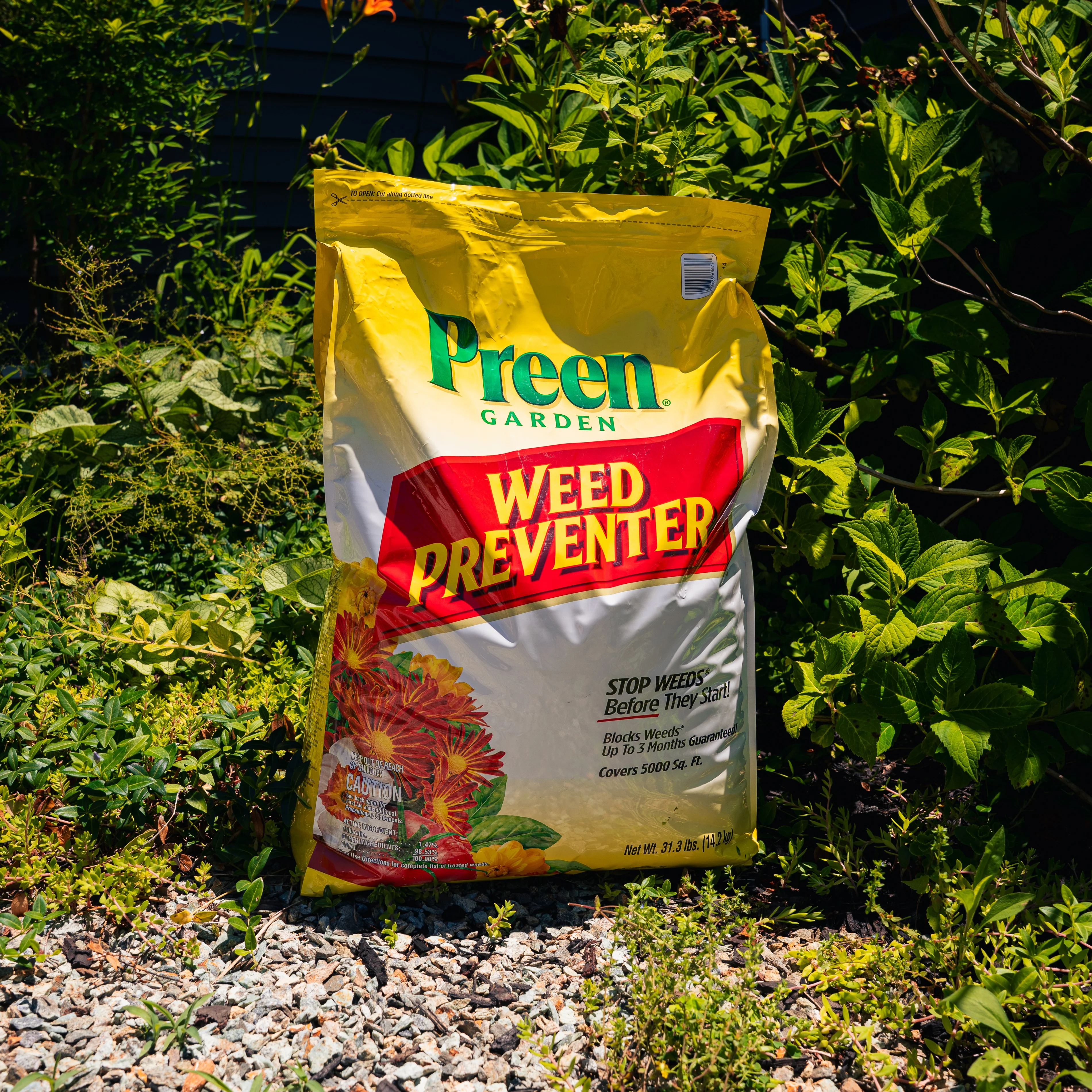Preen® Garden Weed Preventer - 31 LB Bag